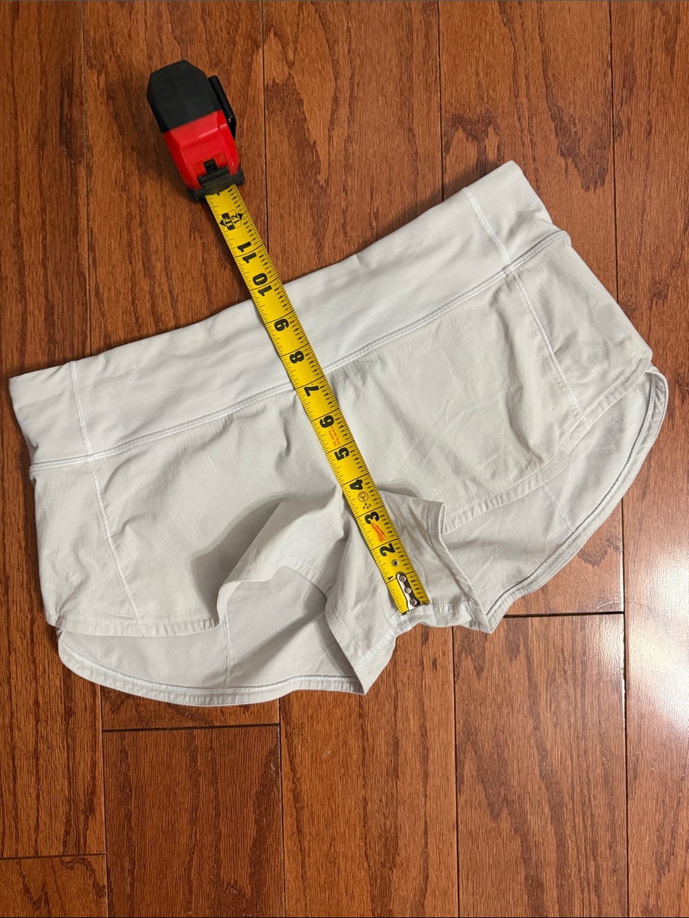 Lululemon Athletica Gray Shorts Lululemon Speed Shorts size 6 - Picture 8 of 9